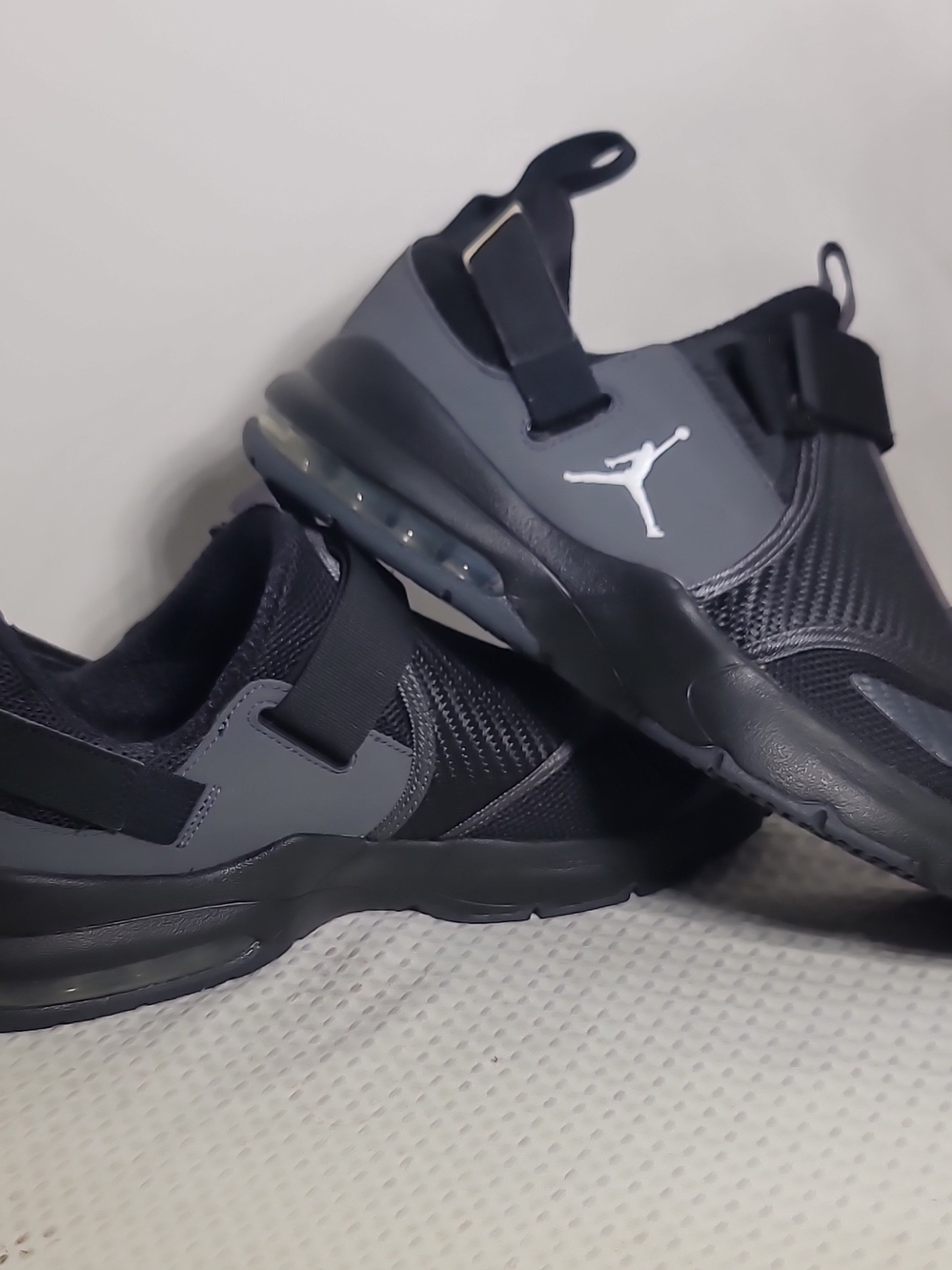 Jordan Men's Black & Gray Slip-On Athletic Sneakers